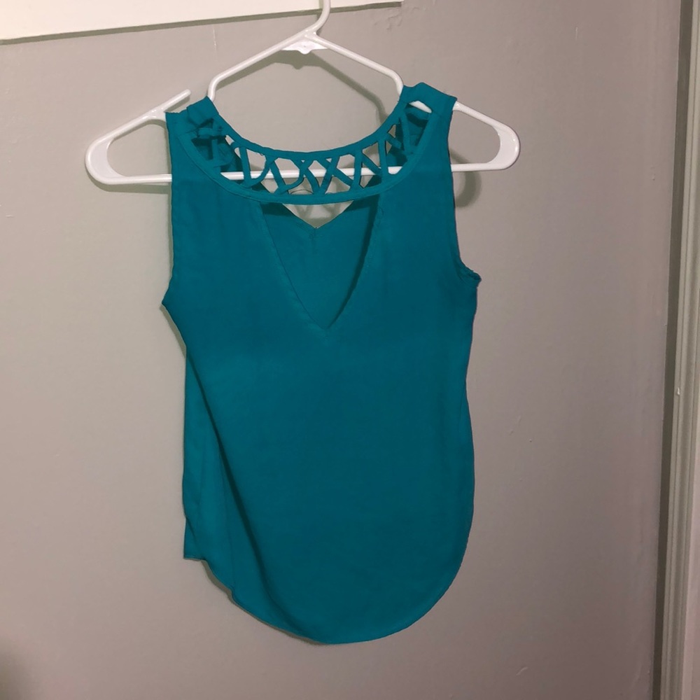 Blue top - Picture 2 of 2